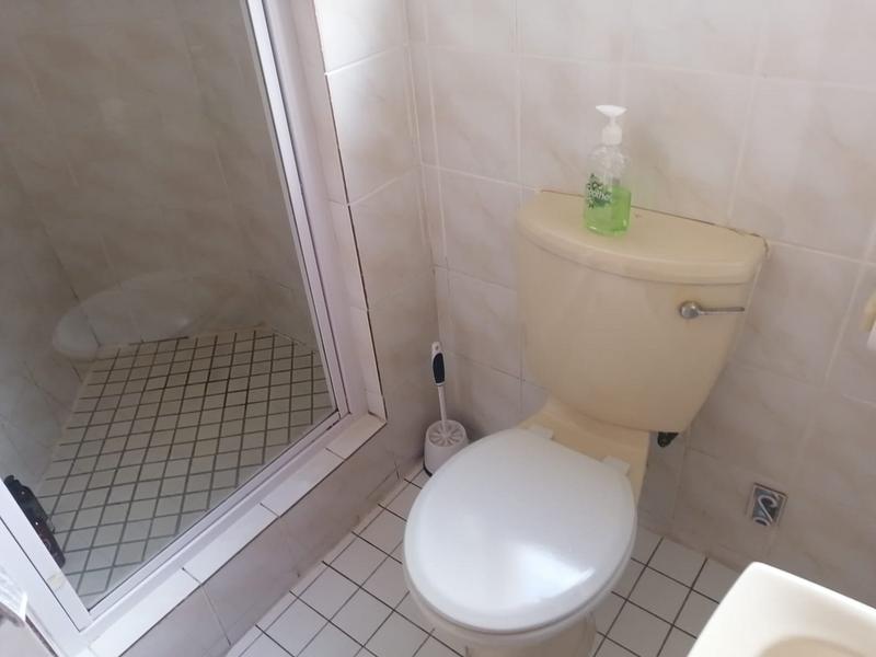 5 Bedroom Property for Sale in Sandbaai Western Cape